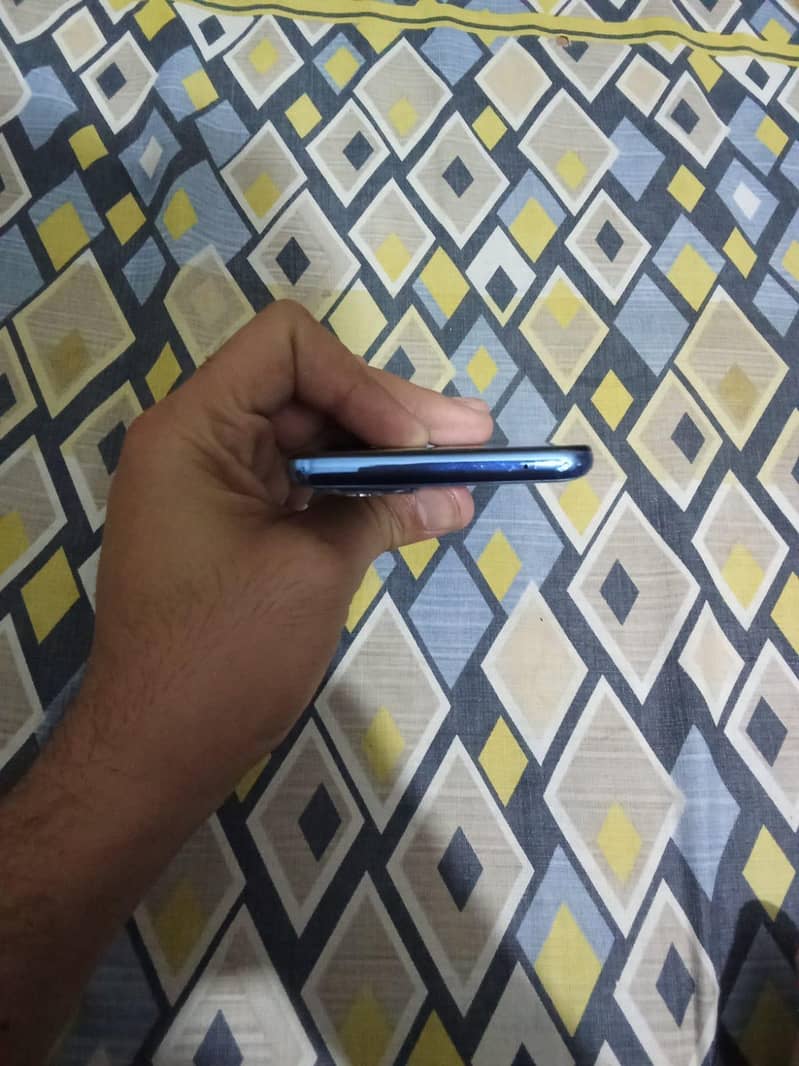possible exchange with google pixel 6 or 6pro and OnePlus 8pro 4