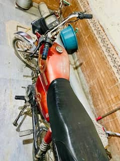 Metro bike in best Condition Only orignal file