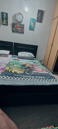 2 single bed with mattress