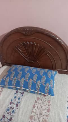 single bed with mattress