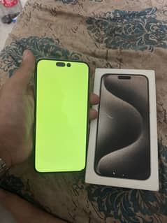 Iphone 15 pro max Green screen panal damage