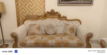 crown sofa set with table and cushion