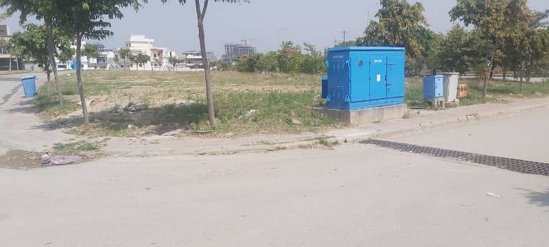 Plots For Sale In Top City-1 B Block, C Block, D Block, I Block (Possession Available):, Islamabad 2