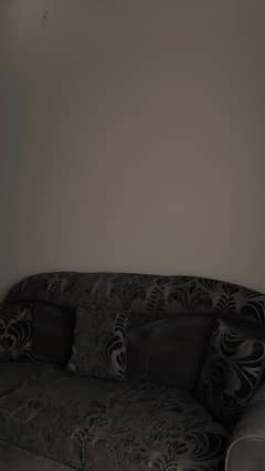 slightly used sofa set 5 seater gray
