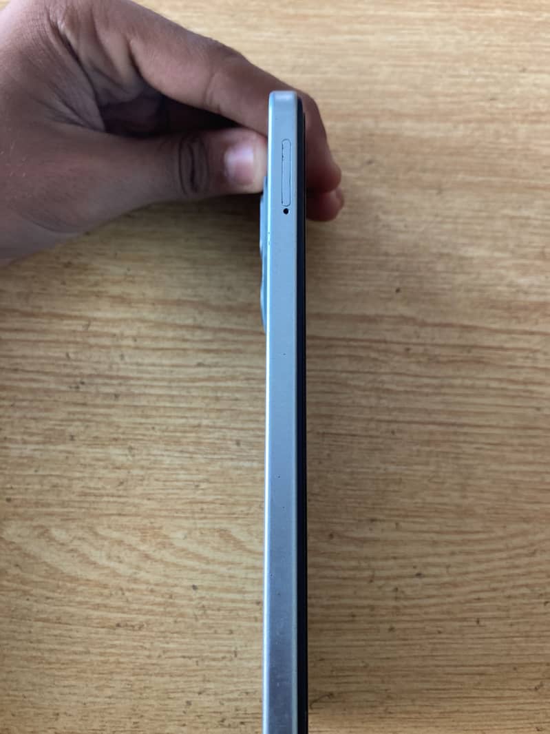 Infinix smart 9 10 by 10 condition everything original with box charge 1