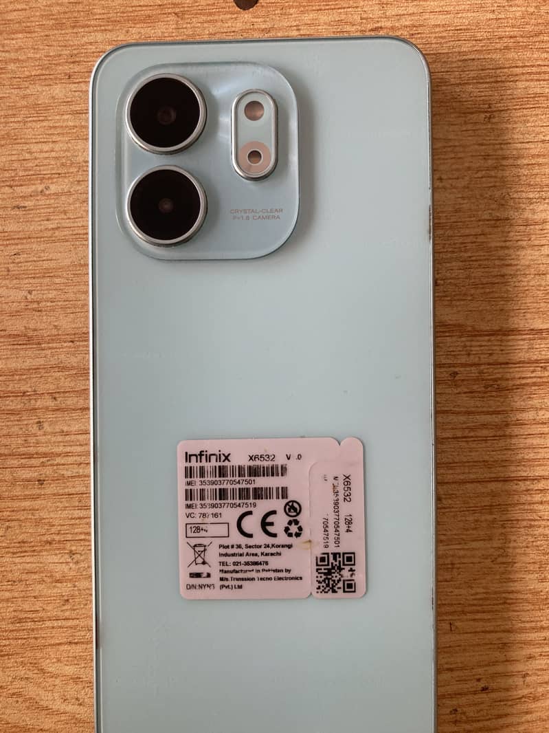 Infinix smart 9 10 by 10 condition everything original with box charge 2