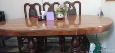i am selling dining table with 6 chairs