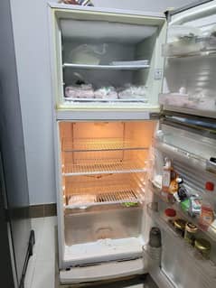 Dawlance fridge for sale