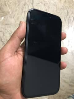 Apple iPhone 16 black JV