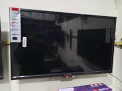 32 INCH SMAR LED TV WITH ONE YEAR WARRANTY UHD 8K MODEL 03334804778