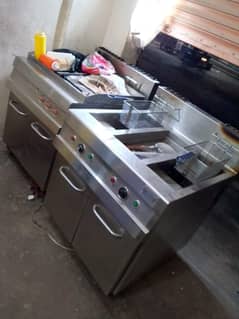 4 item fast food masheen working table 6 dishes salan conter