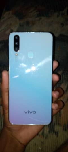 vivo y17 in good condition and good price