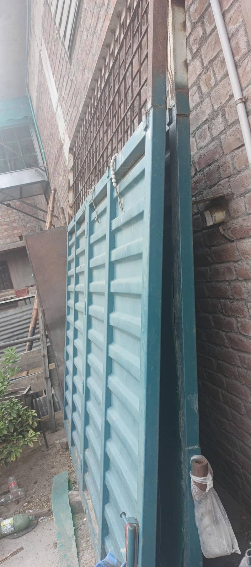 Factory size main gate 0