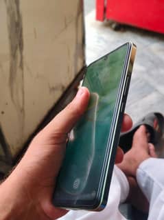 vivo y100  hai Bhai mobile bilkul ok hai box sata hai or charger b hai