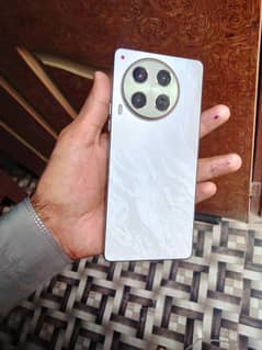 tecno camon 30