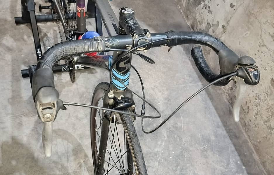 Professional raceing cycle in good condition 9/10 2