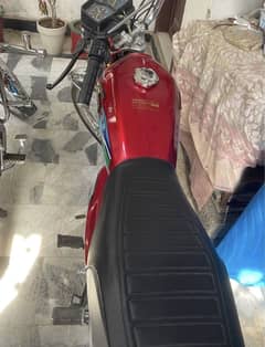 United 125