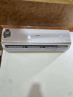 Orient split Ac