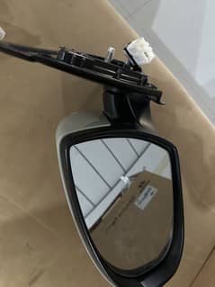 Hyundai Tucson 2021 modal left side mirror