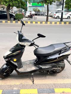 50cc petrol scooty