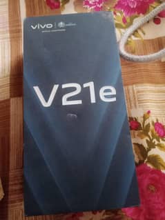 Vivo v21e 8+4/128 GB with complete box n 33watt fast charger, 10/10