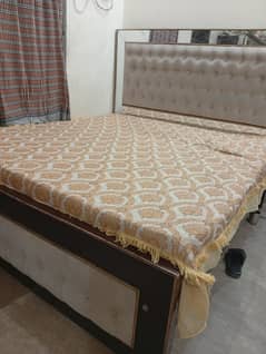 Beed 2sid table