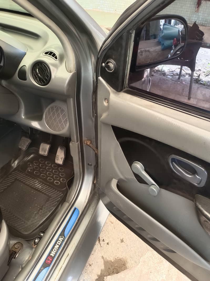 Santro 05 Model neat and clean 11