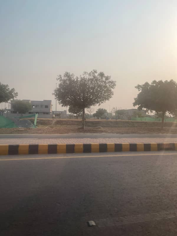 1 kanal Prime location Residentail Plot is Available for sale in DHA Phase 8 Block W Lahore cantt 0