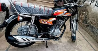 2022 Model Total Genuine Condition Bike Hai call me,+03704815729