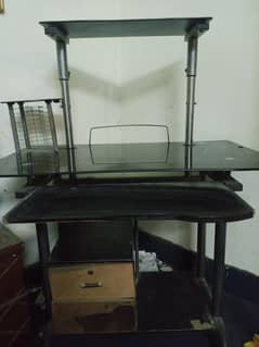 Computer table
