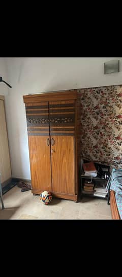 4 Door wardrobe in a very good condition