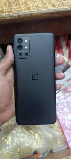 one plus 9R only sides rough