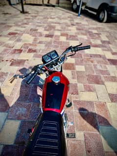 Honda 125 for Sale Argent With Golden Number 111