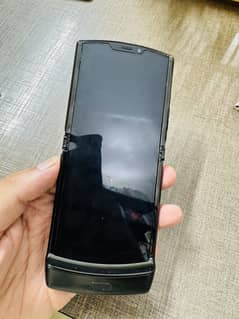 Moto razr flip folding