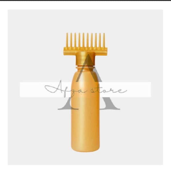 Plastic 130ml Bottle with Hair Oil and Shampoo Applicator Comb