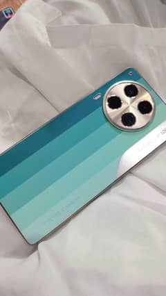 Tecno Camon 30 Loewe edition
