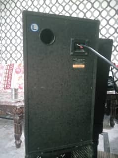 A&d speaker pair 130 watts 10/10 condition