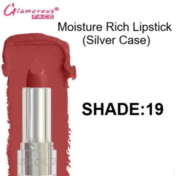 Glamorous Moisture Rich Lipstick in Shade 19 for Hydrated, Vibrant Lips