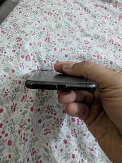 sony Xperia 5 mark 2.128gb PTA officialy approved.