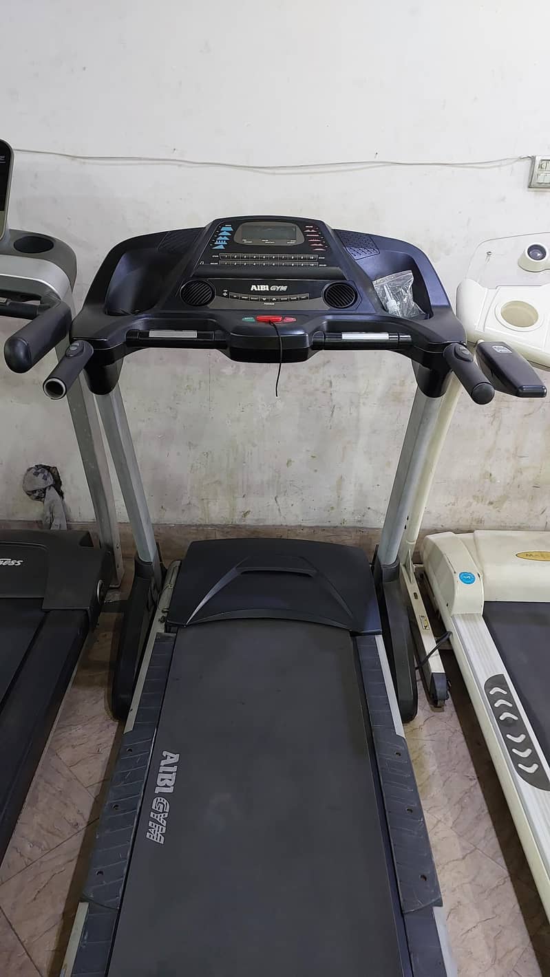 TREADMILL / RUNNING MACHINE / WALKING MACHINE / ELETCTRIC TREADMILL 1