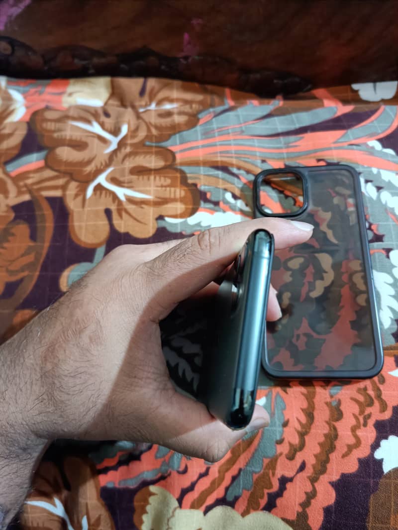 Iphone 11 pro non pta factory unlock read description 3