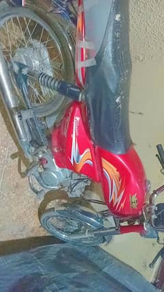 road prince 70 cc condition 10/8 urgent sale