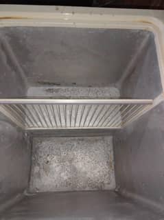 323used freezar condition good