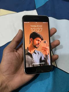 iPhone SE 2020 64gb dual pta approved