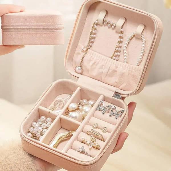 Mini Travel Jewellery Box - Portable Faux Leather Organiser for Women and Girls, Compact Storage Case