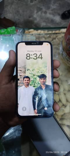 Apple iPhone 12
