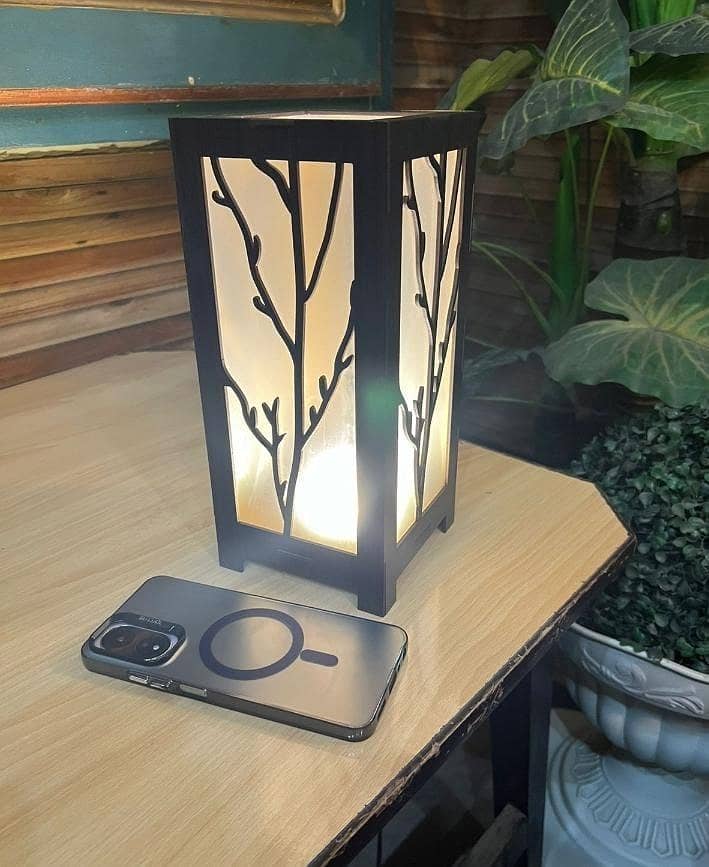 branch motif design wooden table & floor lamp 4