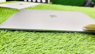 Macbook Air M1 2020 8/256 13’inch - Apple Laptop for sale