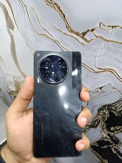 Camon 30 12gb/256 Gb  Storage Black Color 10/10