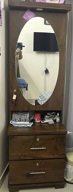 2 Dressing Tables in less price urgent sale 03341120677
